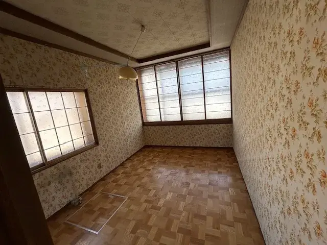 Slide 4