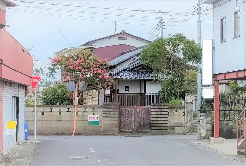 Slide 0