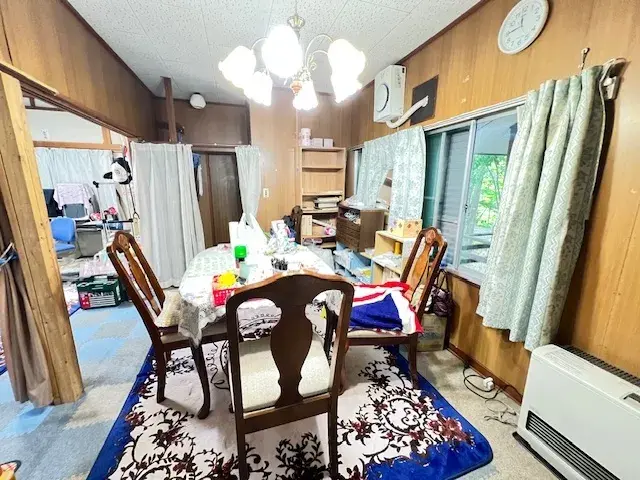 Slide 4
