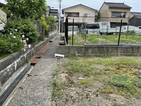 Slide 4