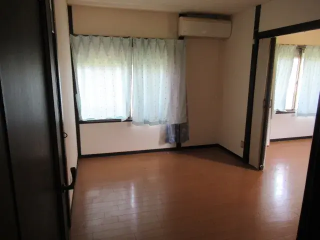 Slide 4