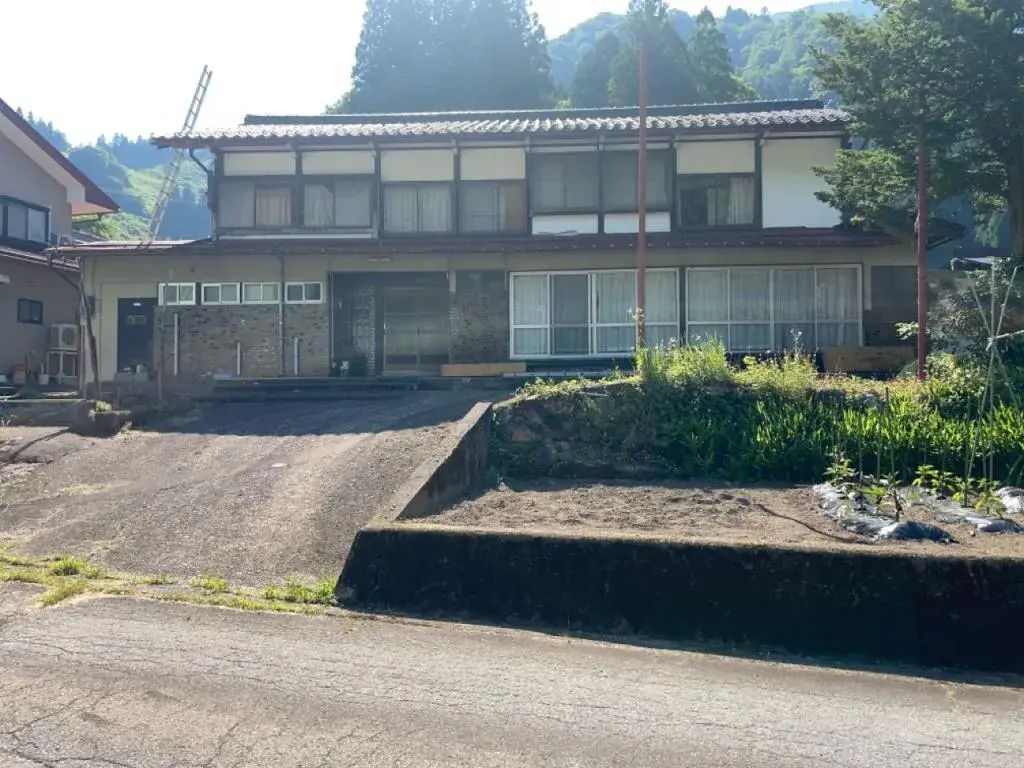 Slide 0