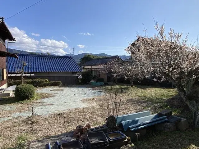 Slide 4