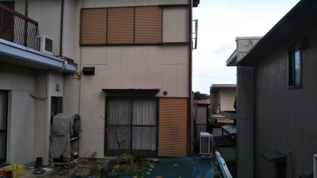 Slide 4