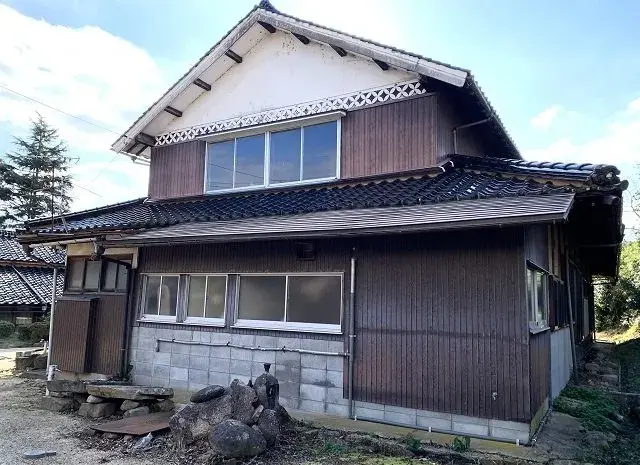 Slide 4