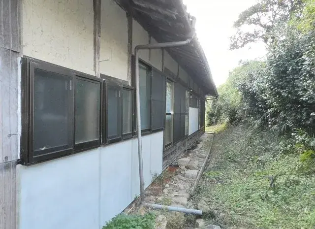 Slide 5