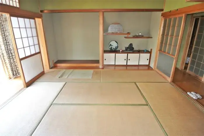 Slide 4