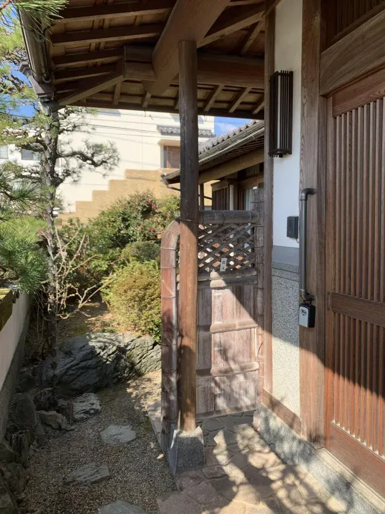 Slide 4