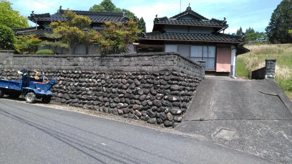 Slide 4