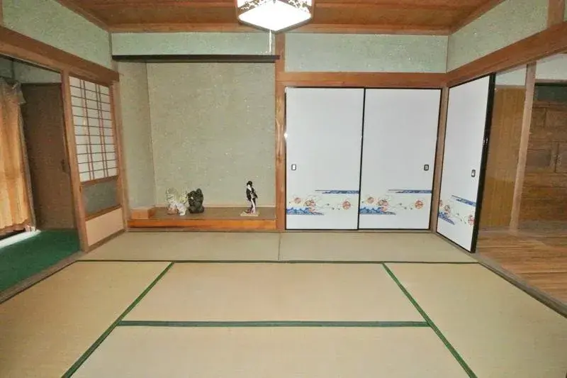 Slide 4