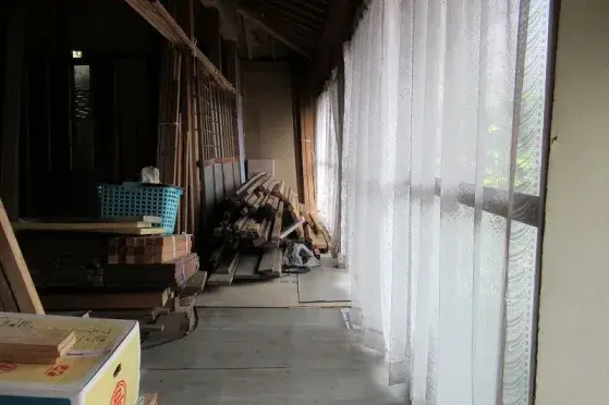 Slide 4