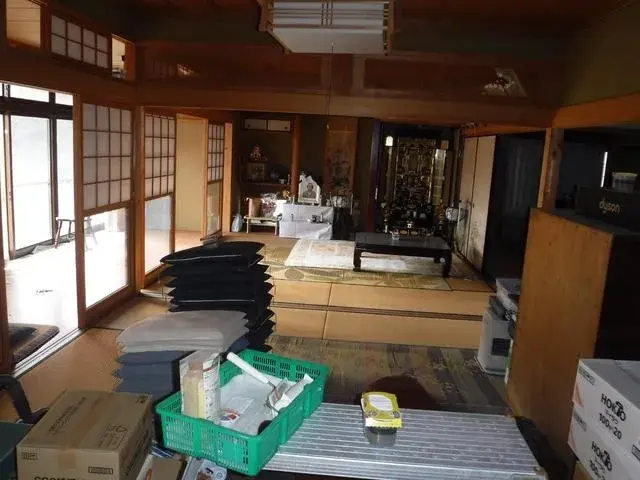 Slide 4