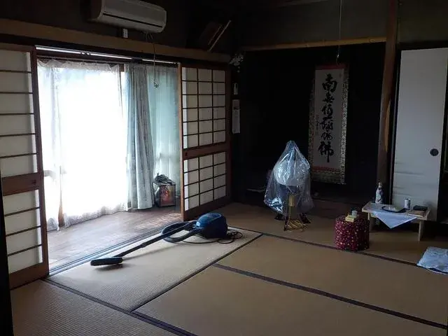 Slide 2