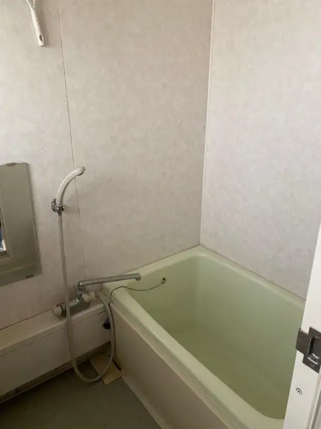 Slide 4