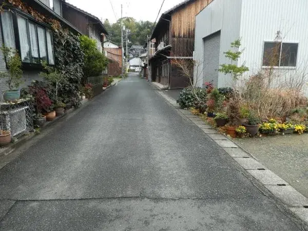 Slide 4