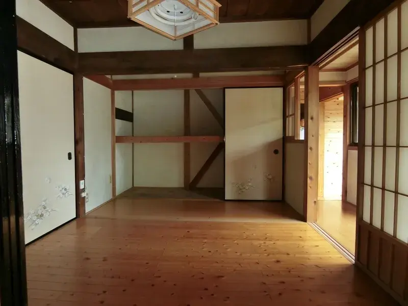 Slide 4