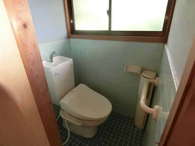 Slide 8