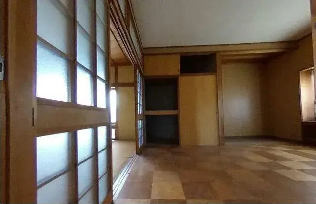 Slide 4