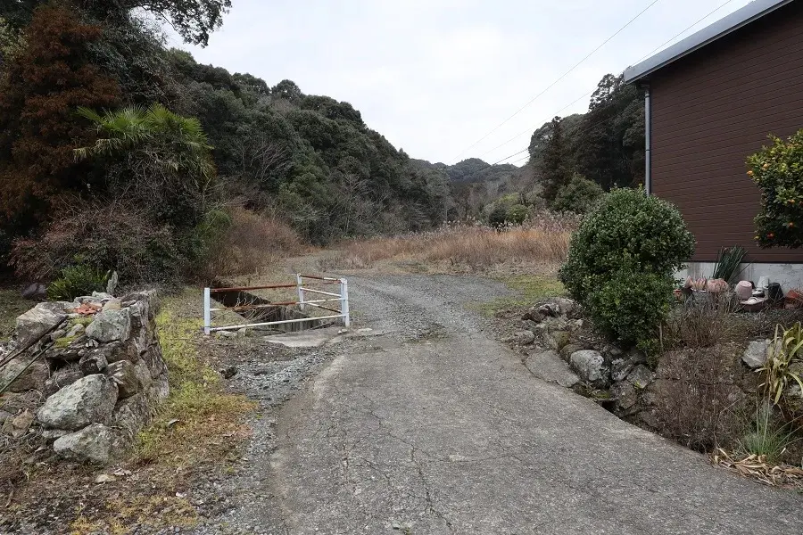 Slide 0