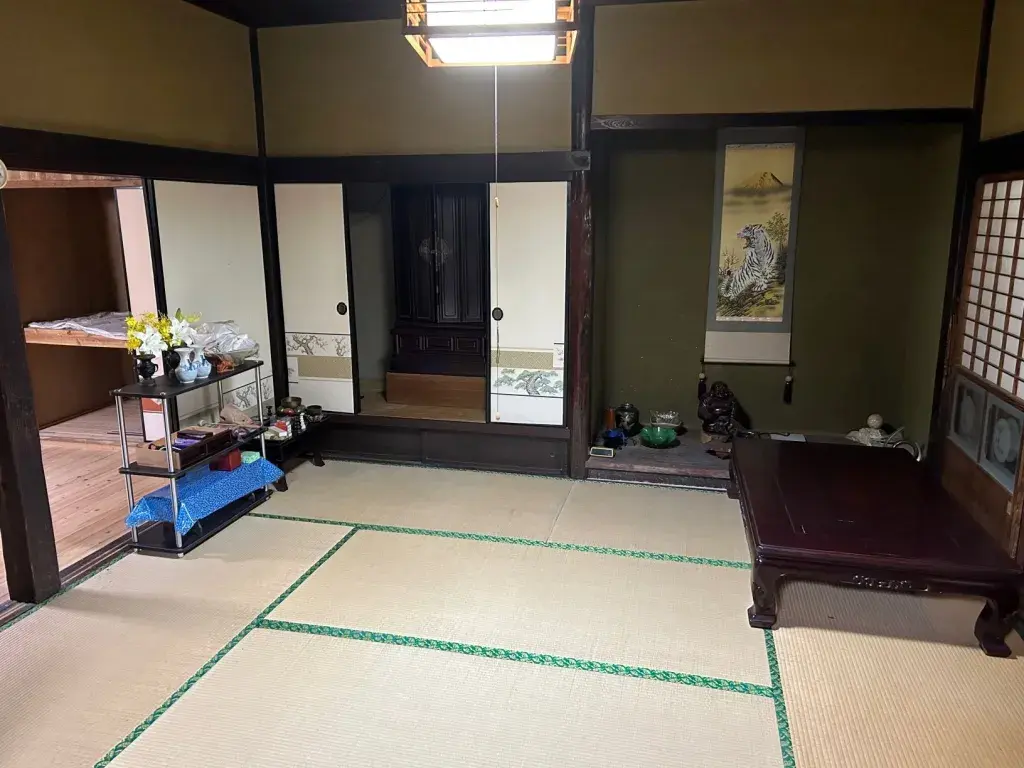 Slide 4