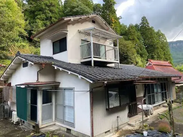 Slide 0