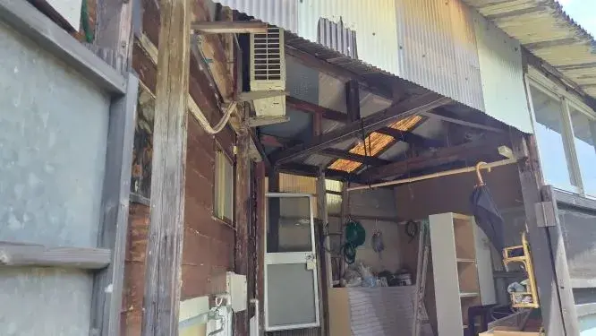 Slide 4