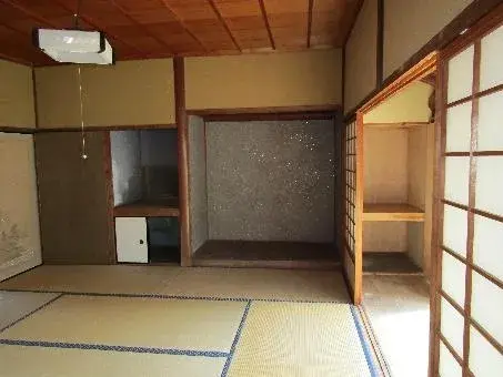 Slide 4