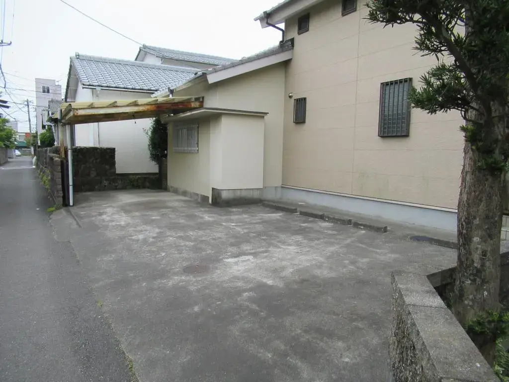 Slide 4