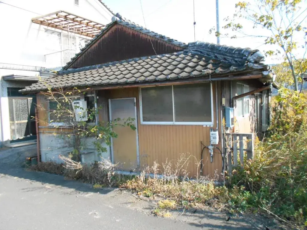 Akiya in Ebino