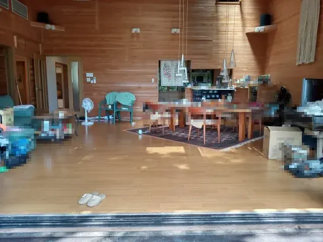 Slide 4