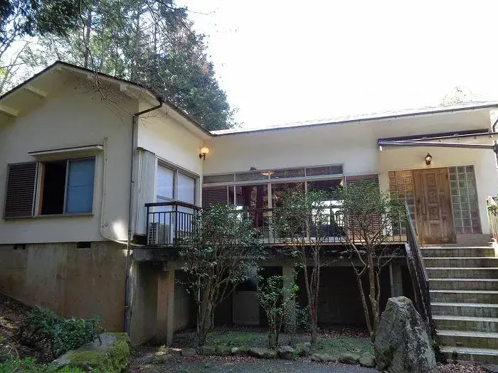 Slide 4