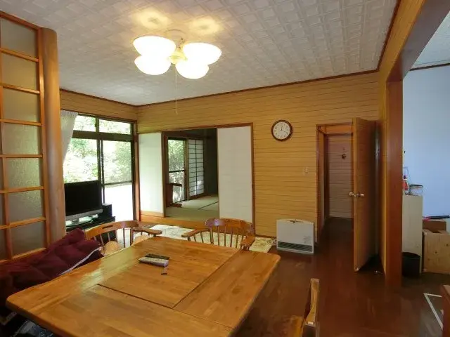 Slide 3