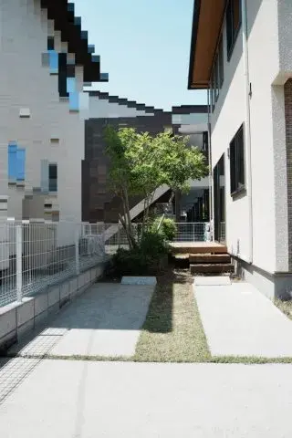 Slide 4