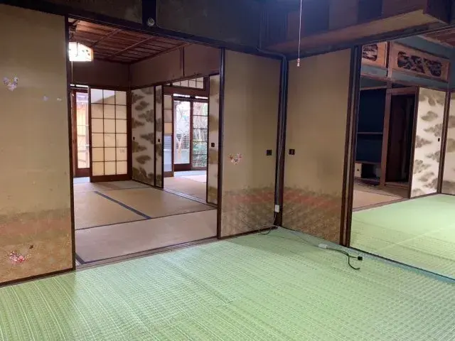 Slide 4
