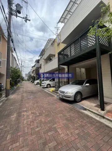 Slide 4