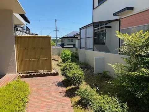 Slide 4
