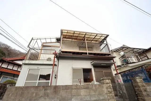 Slide 0