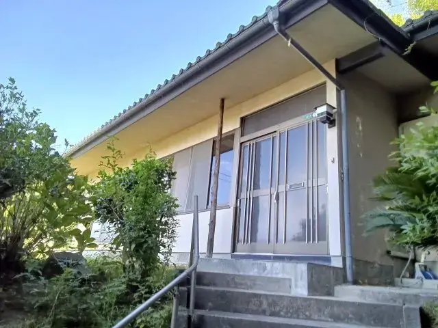 Slide 0