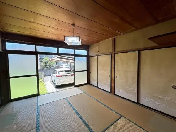 Slide 4