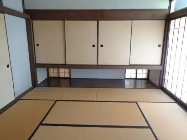 Slide 4