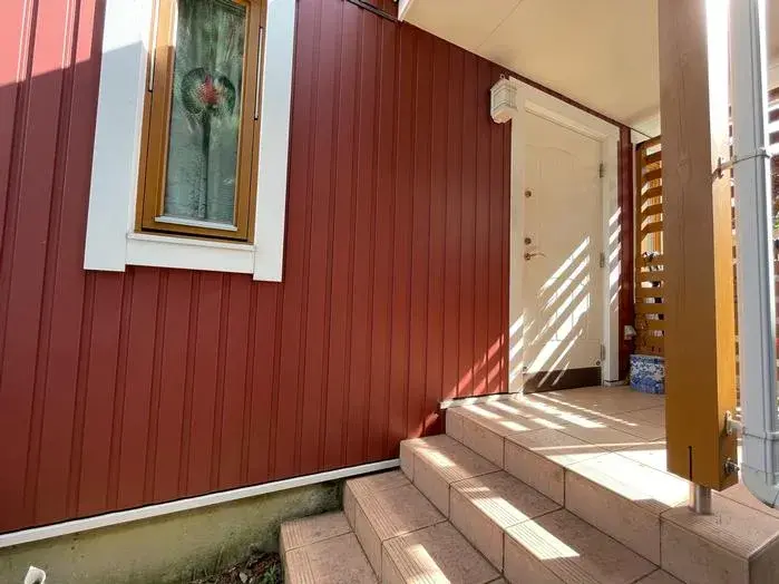Slide 4