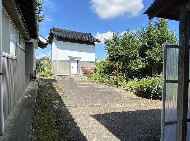 Slide 3