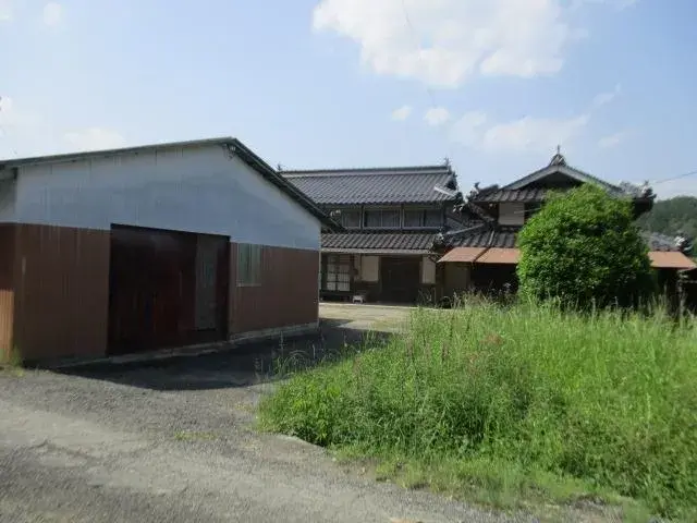 Slide 3