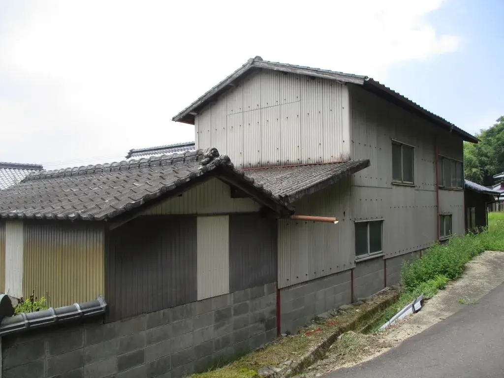 Slide 4