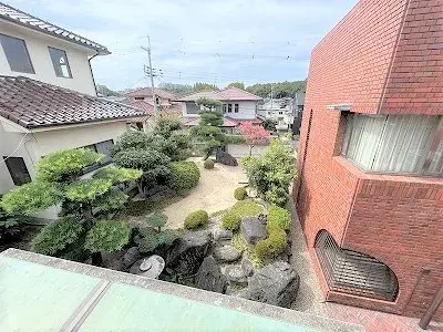 Slide 3