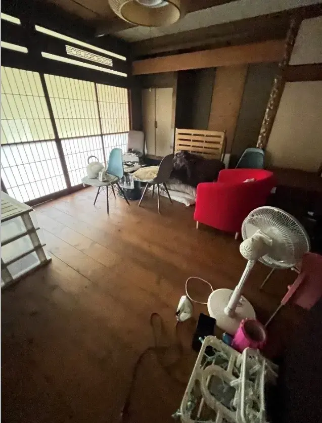 Slide 4