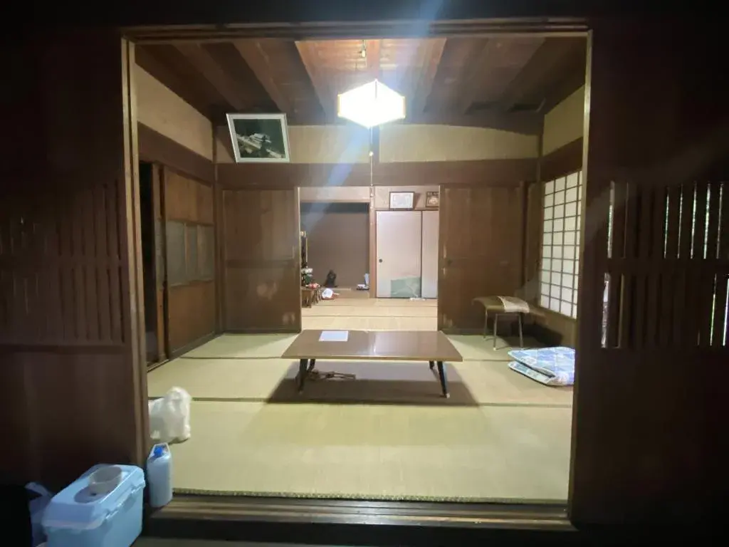 Slide 4
