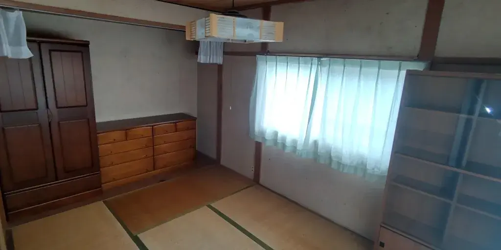 Slide 4