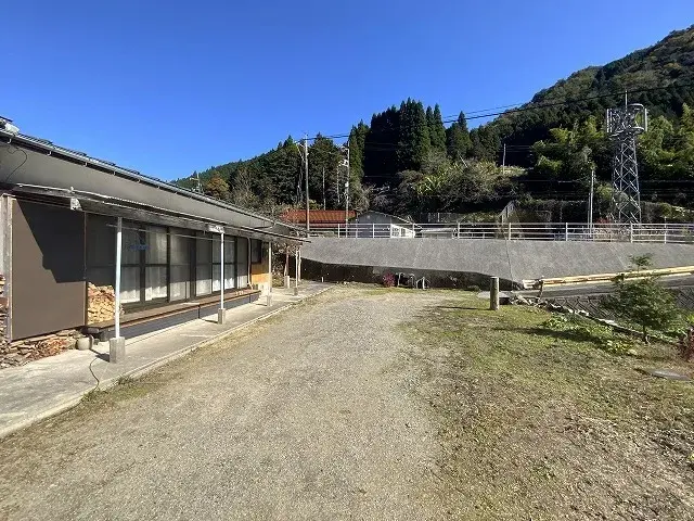 Slide 3