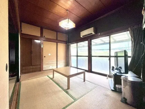 Slide 4